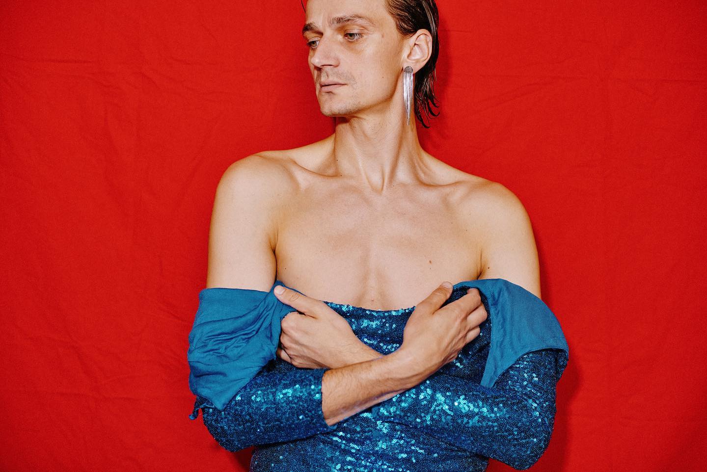 Беларусь как квир-персона. Перформансы Игоря Шугалеева