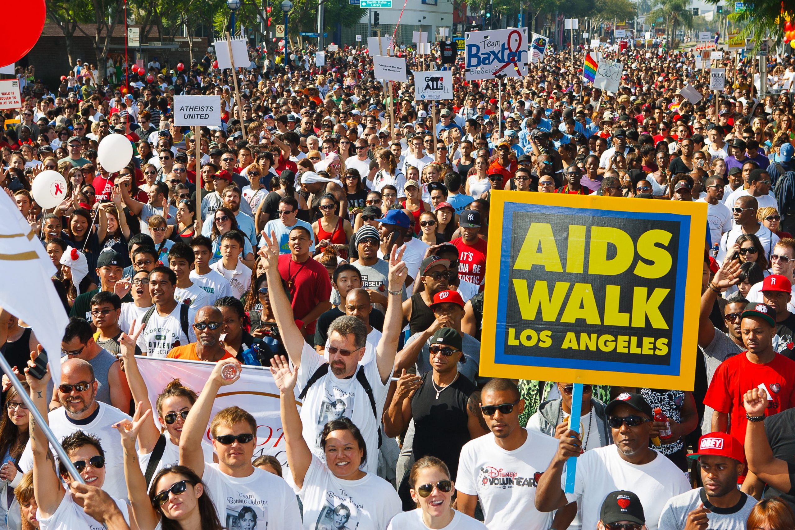 5000 человек примут участие в AIDS Walk Los Angeles