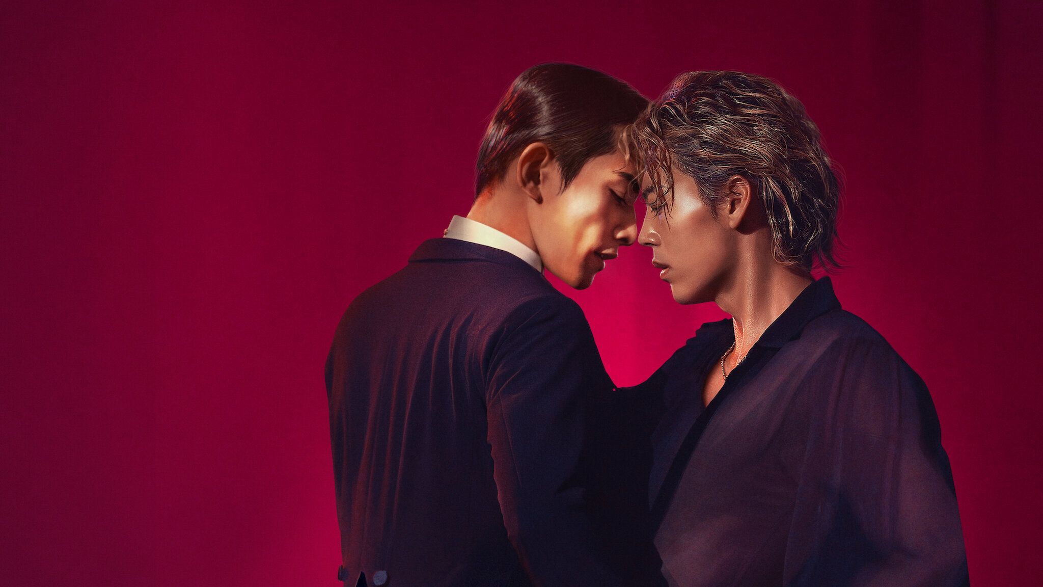 Лучшие ЛГБТК+ фильмы и сериалы с премьерой в декабре 2025 г