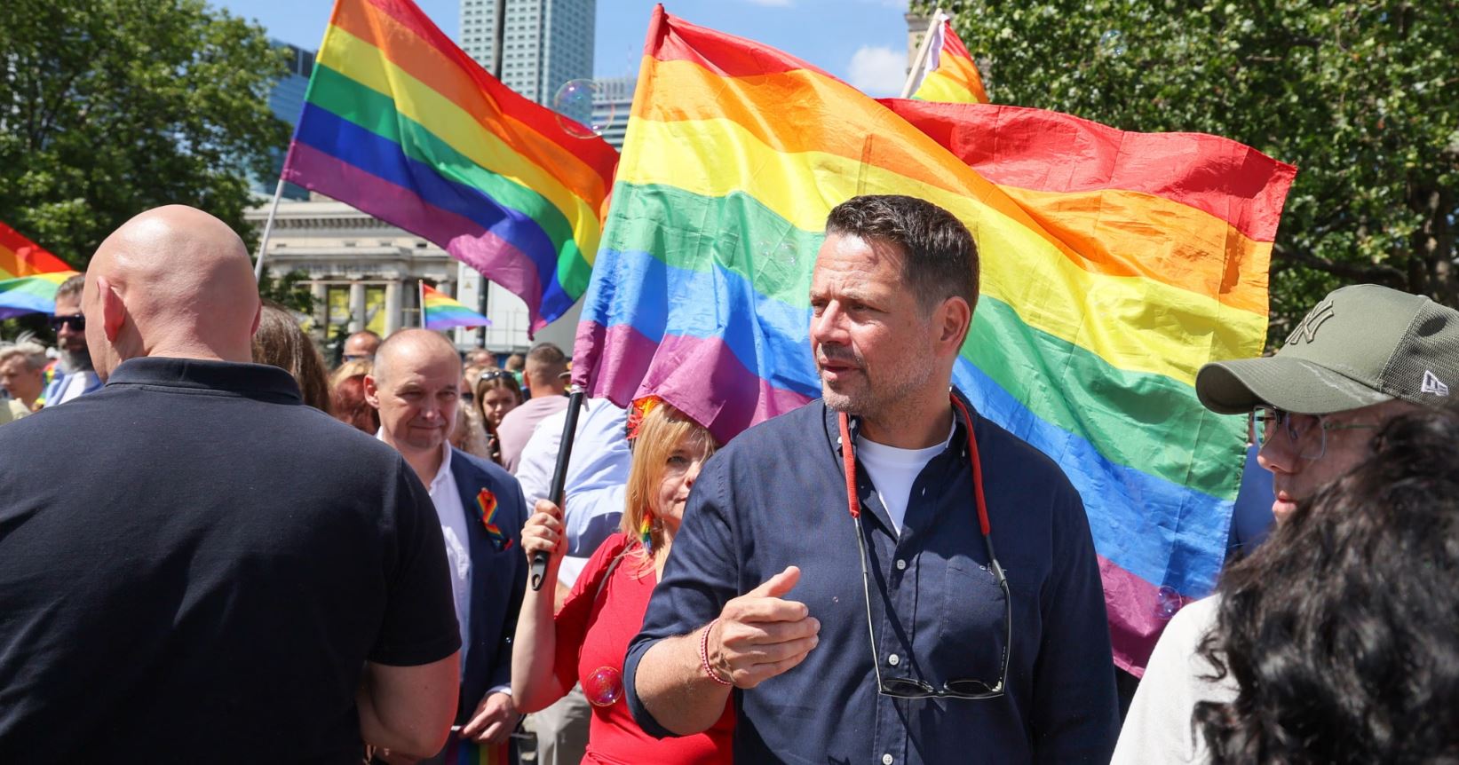 Варшава признает только один однополый брак, заключённый за границей