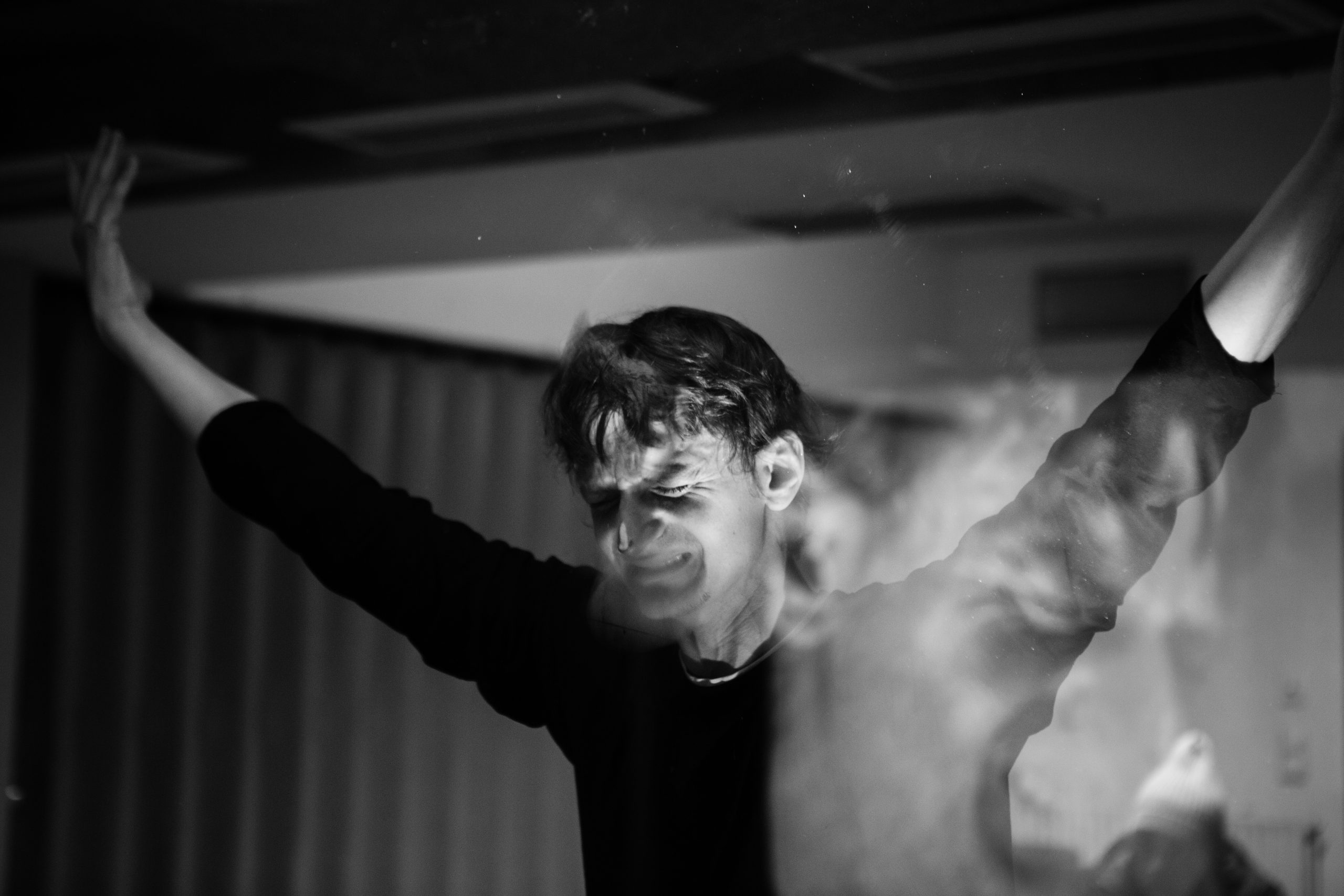 Беларусь как квир-персона. Перформансы Игоря Шугалеева