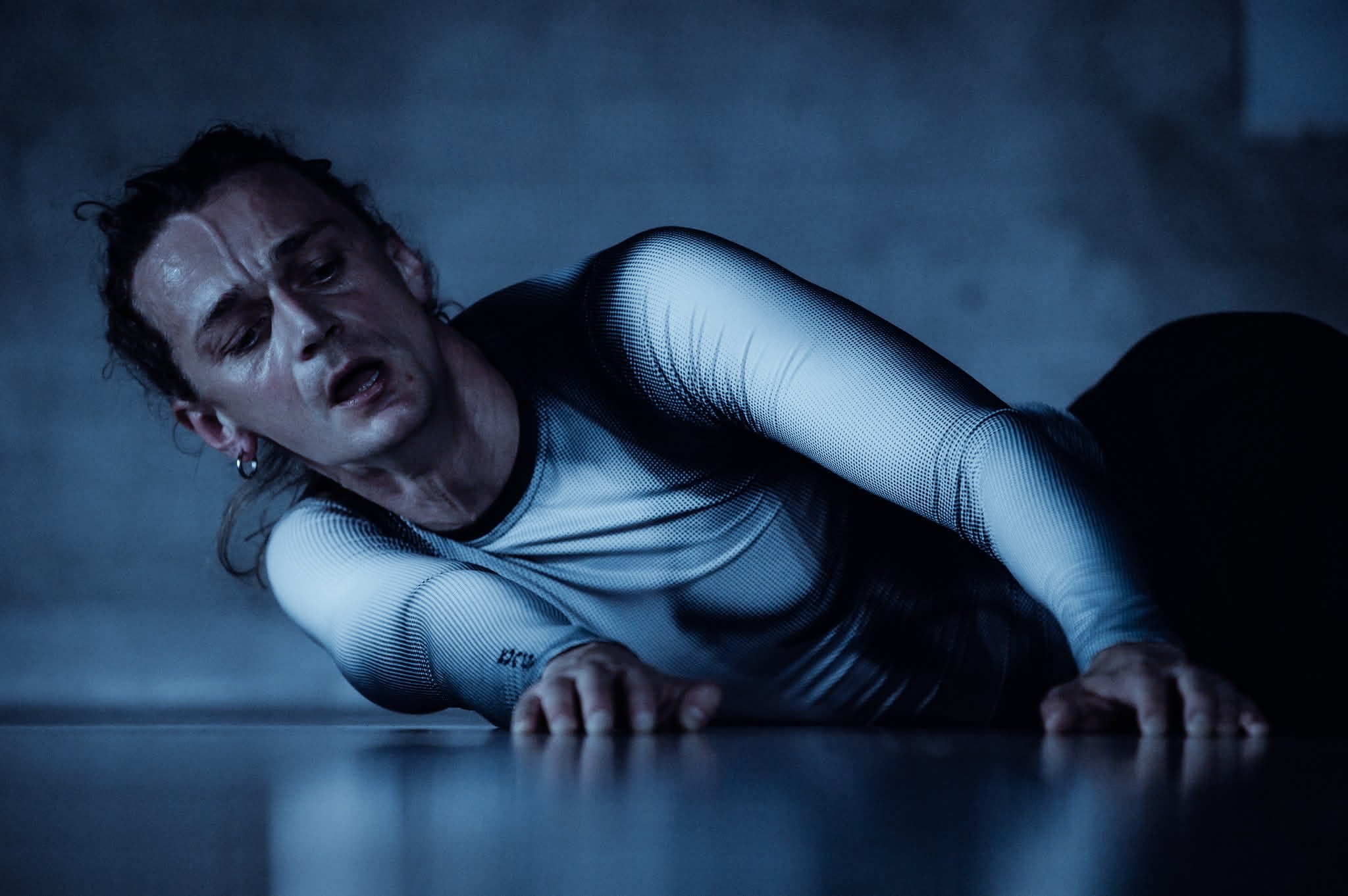 Сцена из перформанса «Igor / Dawid». Фото: Pat Mic