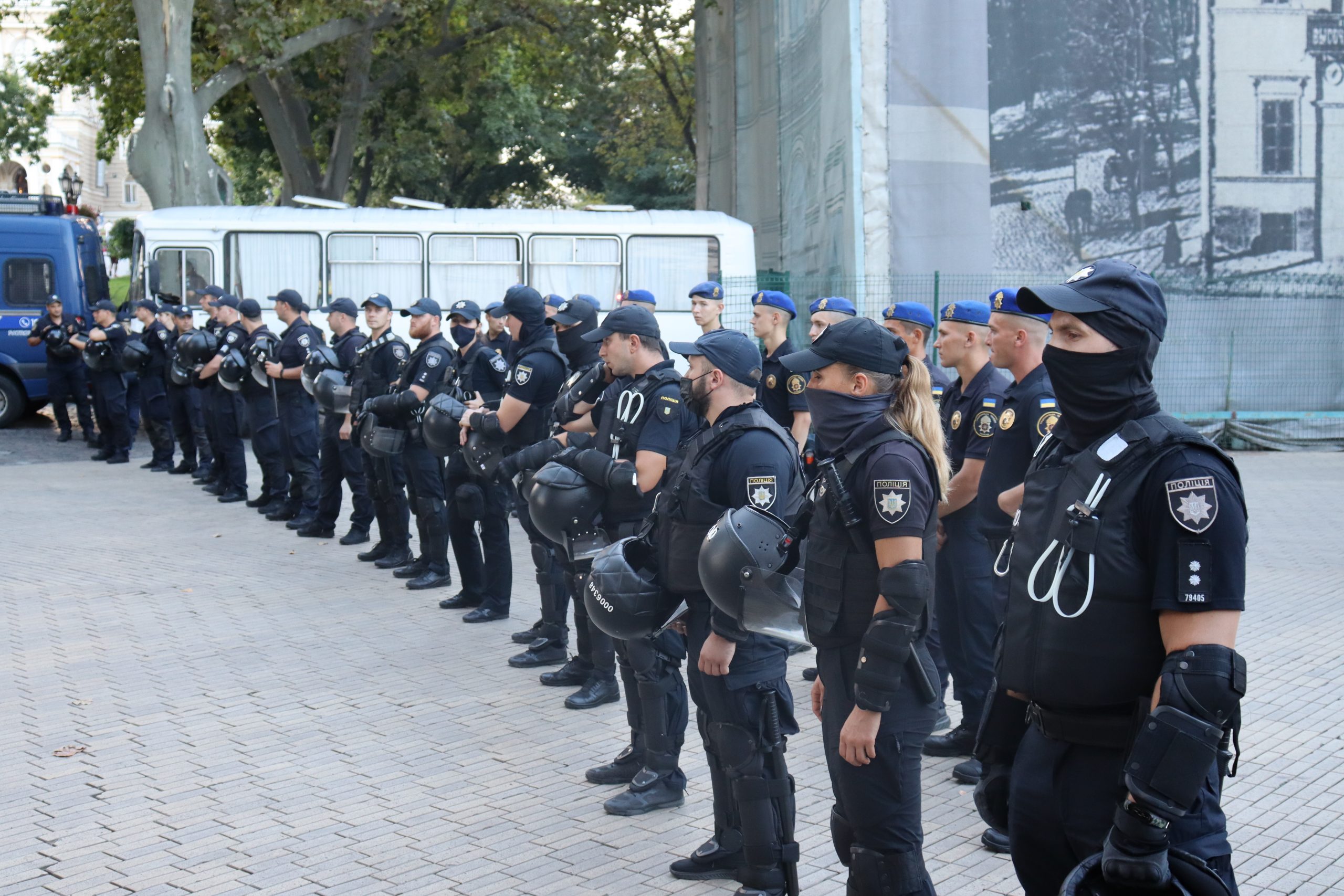 Полиция и Одесса Прайд: взрывы, провокации, угрозы. Эксклюзивный фоторепортаж