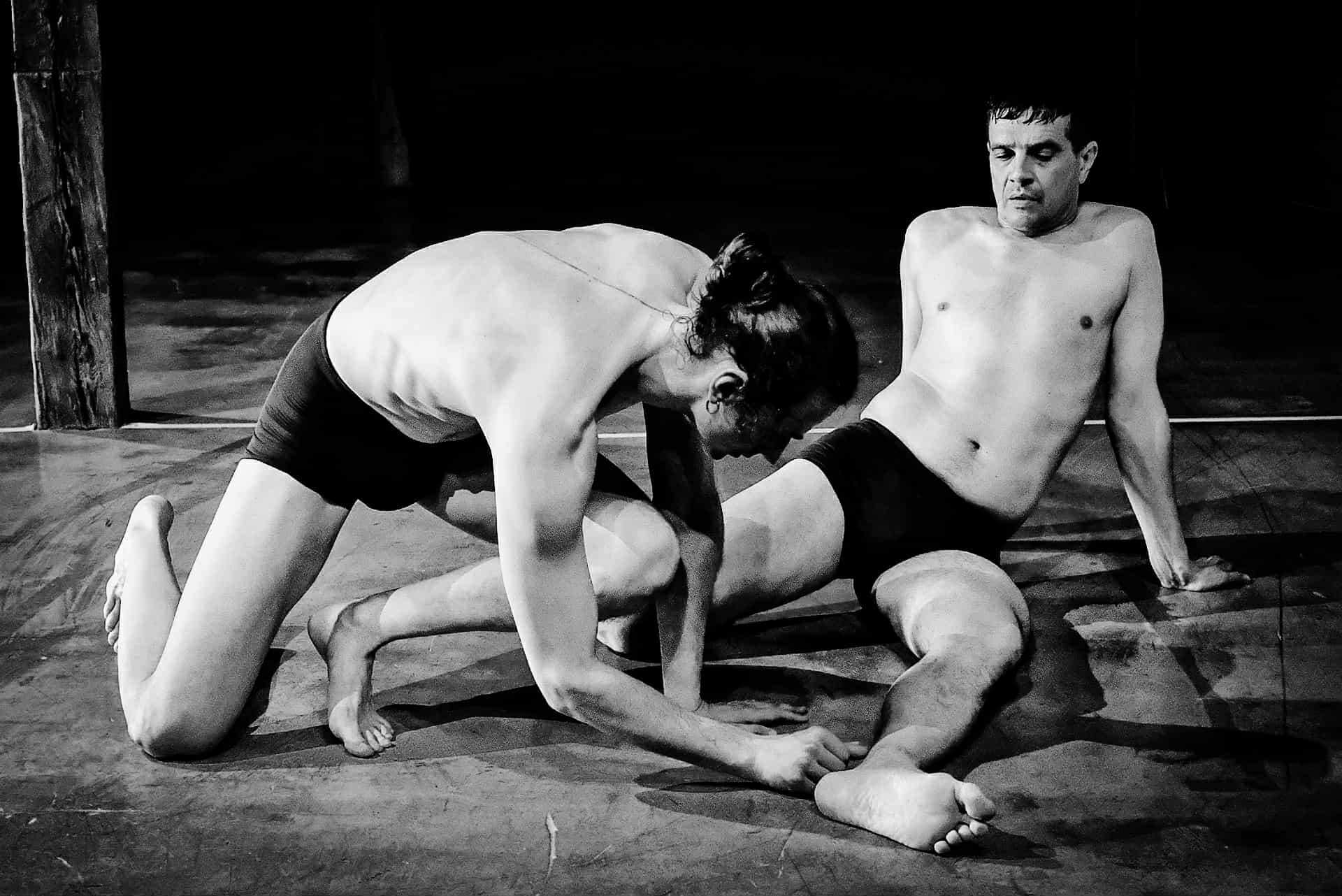 Сцена из перформанса «Igor / Dawid». Фото: Pat Mic