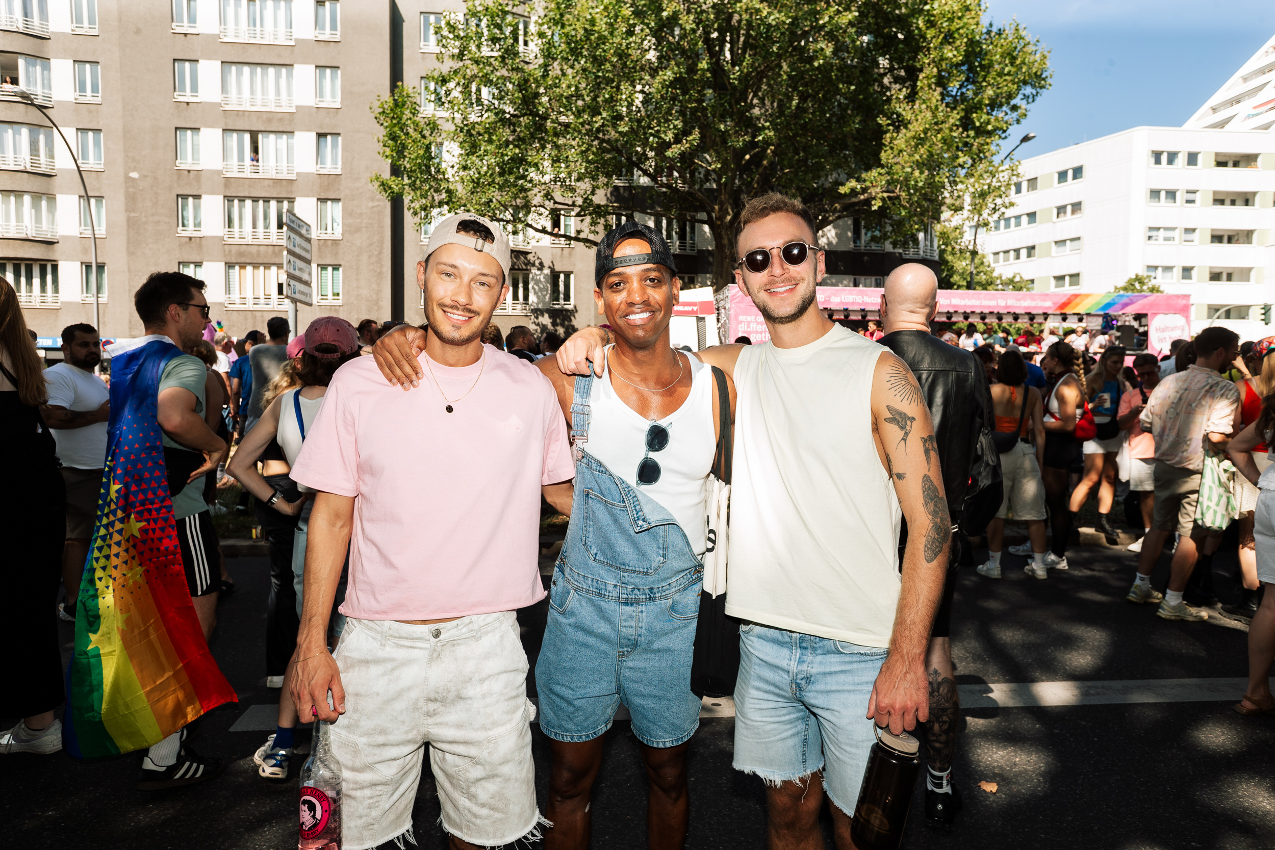 155 солнечных кадров с Berlin Pride 2026. Фоторепортаж