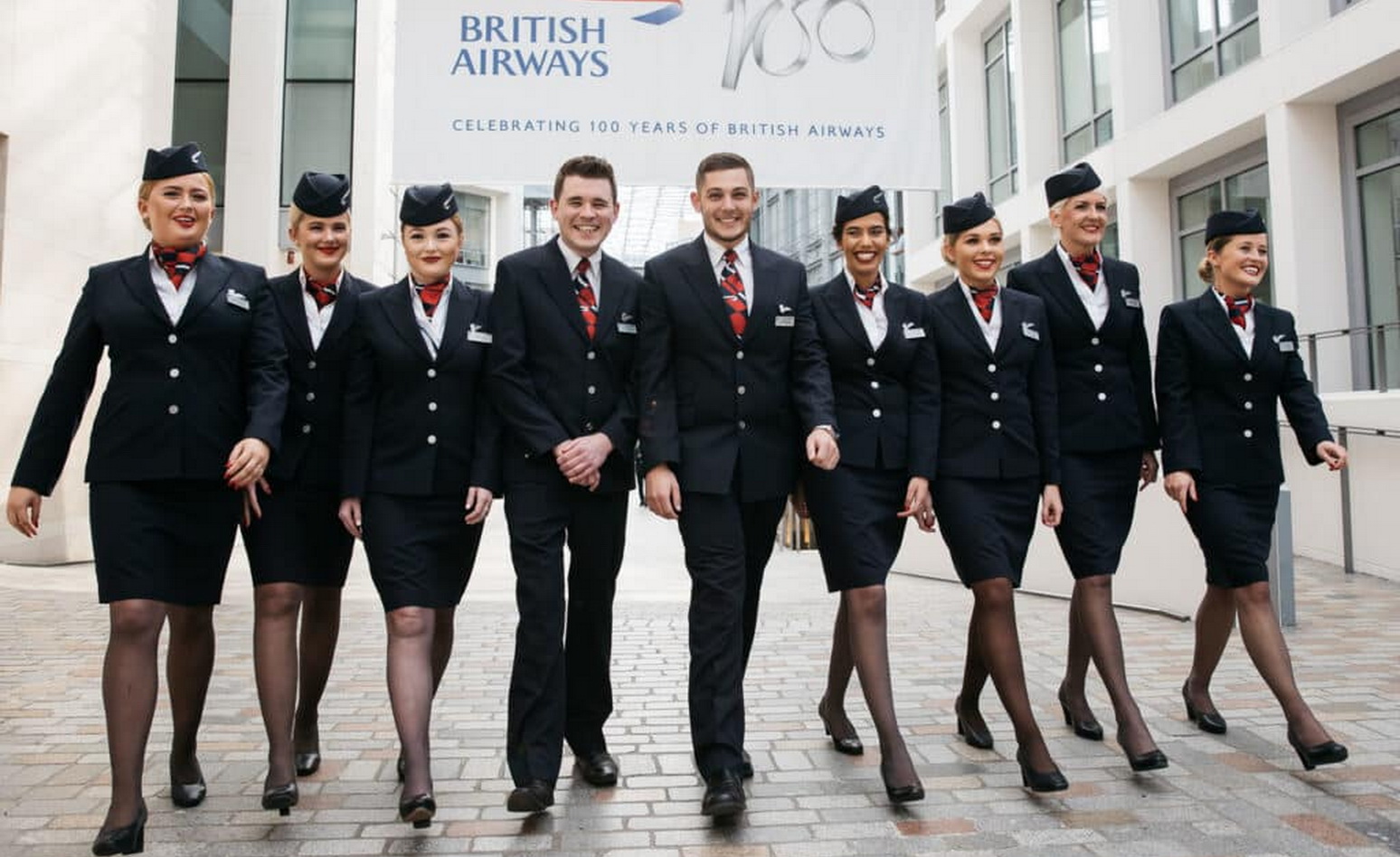 Авіякампанія British Airways адмяняе архаічныя гендэрныя правілы, якія забараняюць супрацоўнікам мужчынскага полу насіць макіяж