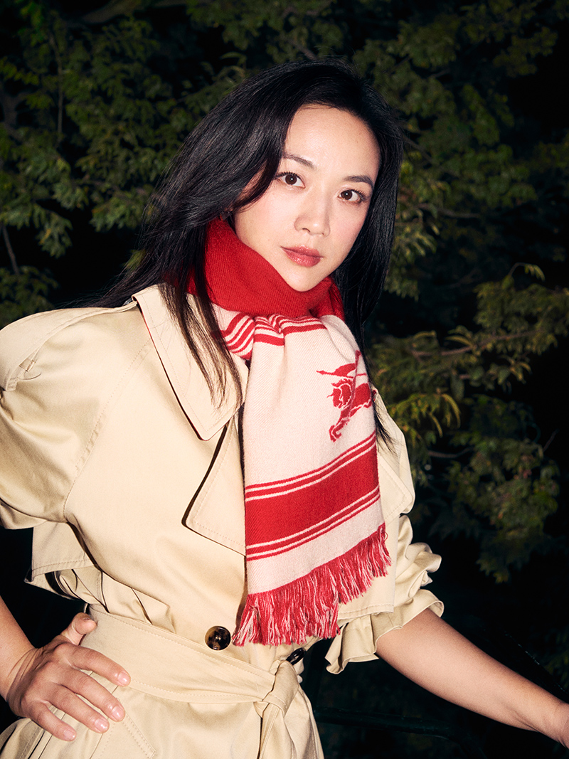 Компания Burberry отмечает Год Лошади