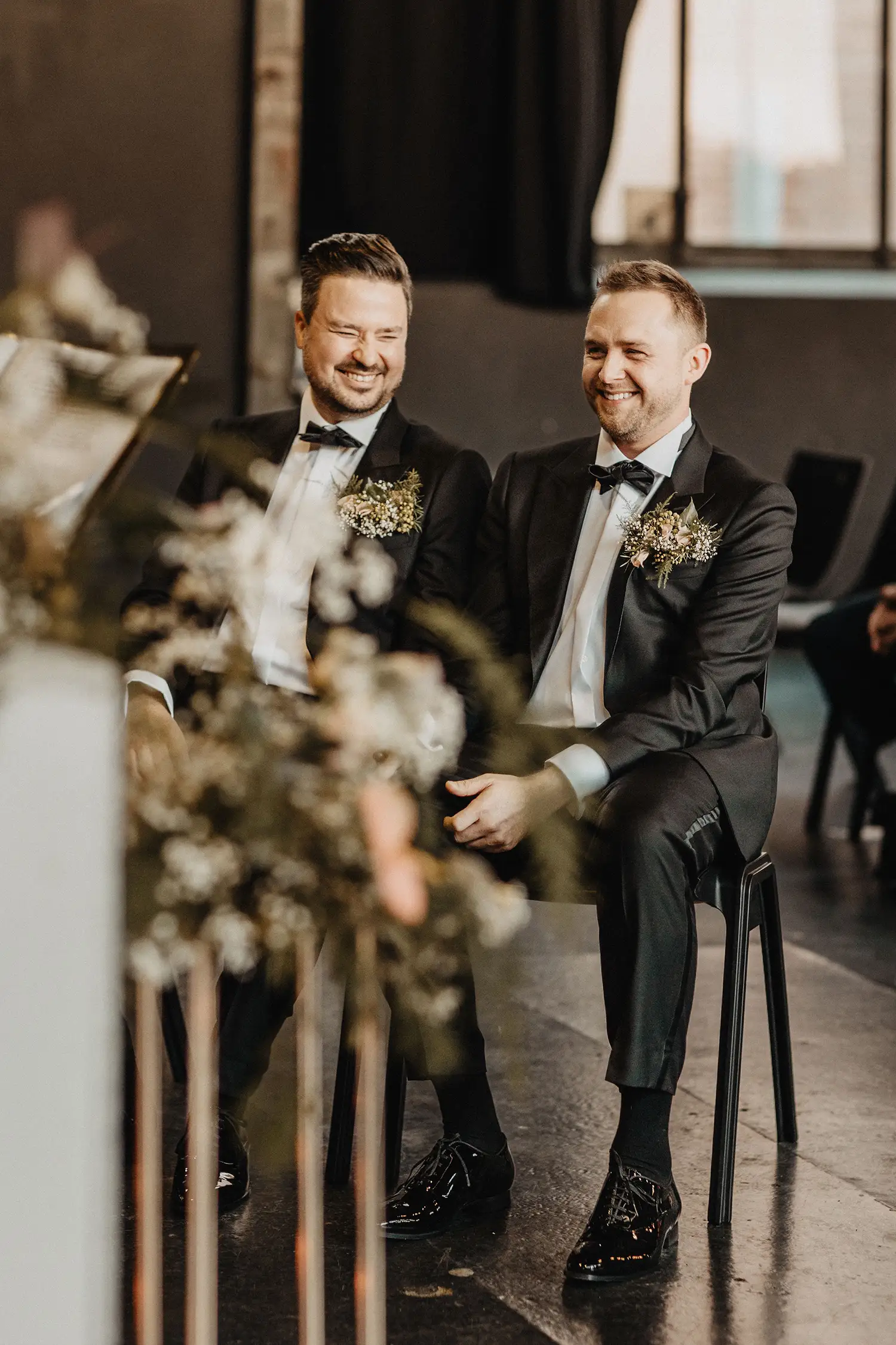 Стильное и душевное торжество в Мюнхене: осенняя гей-свадьба