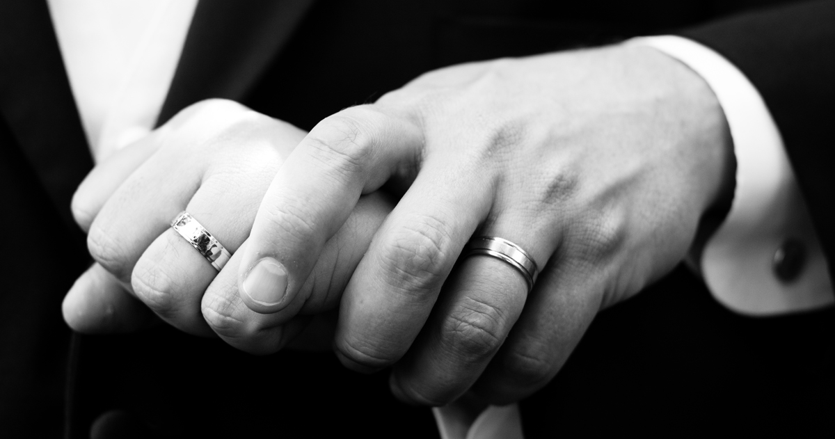 Сціслы дапаможнік па аднаполых шлюбах для ЛГБТ-параў