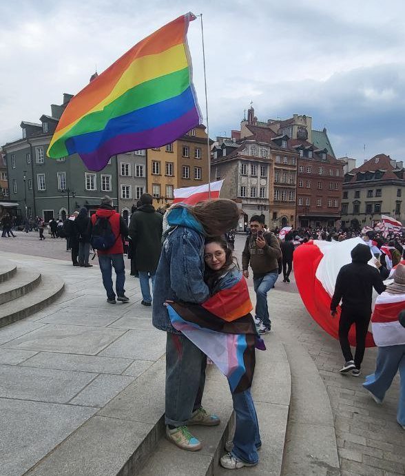 Я – пансексуальная небинарная персона, мой муж – бисексуальный мужчина