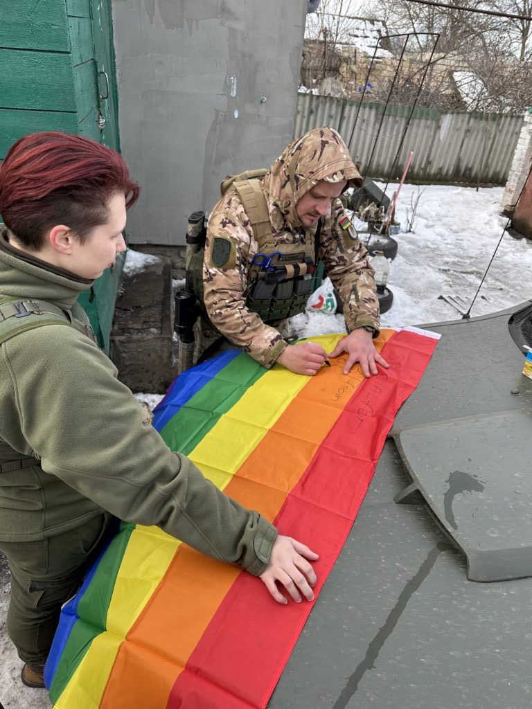 Валанцёрка LGL дапамагае ЛГБТ-моладзі і ўкраінцам, якіх закранула вайна