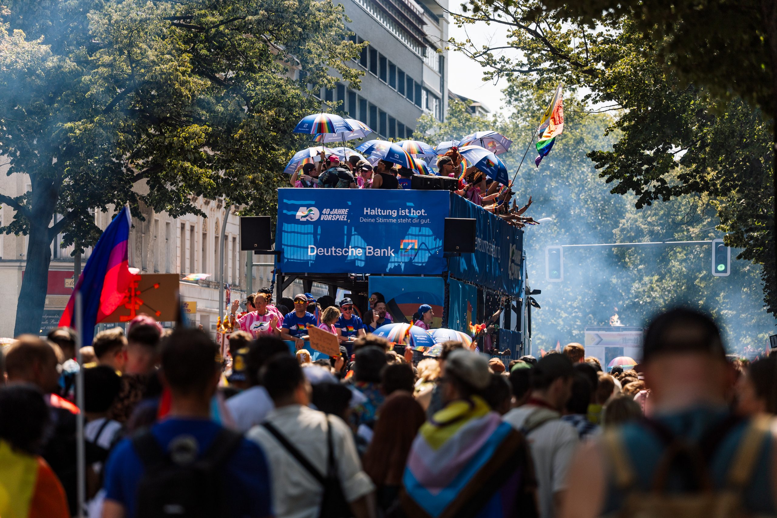 Участники Berlin Pride 2026: гордые и несломленные. Фото