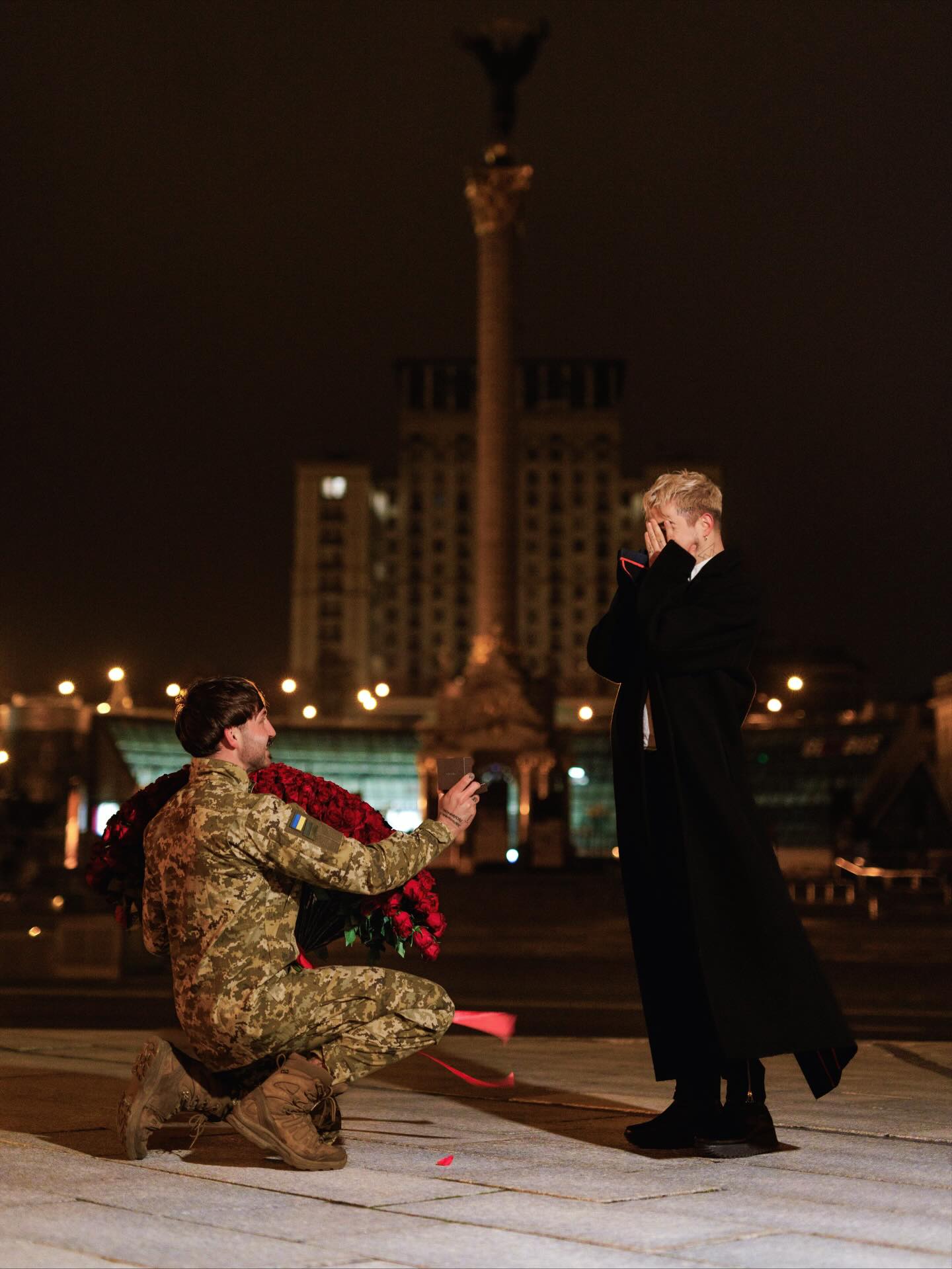 Украинский певец MELOVIN обручился с возлюбленным