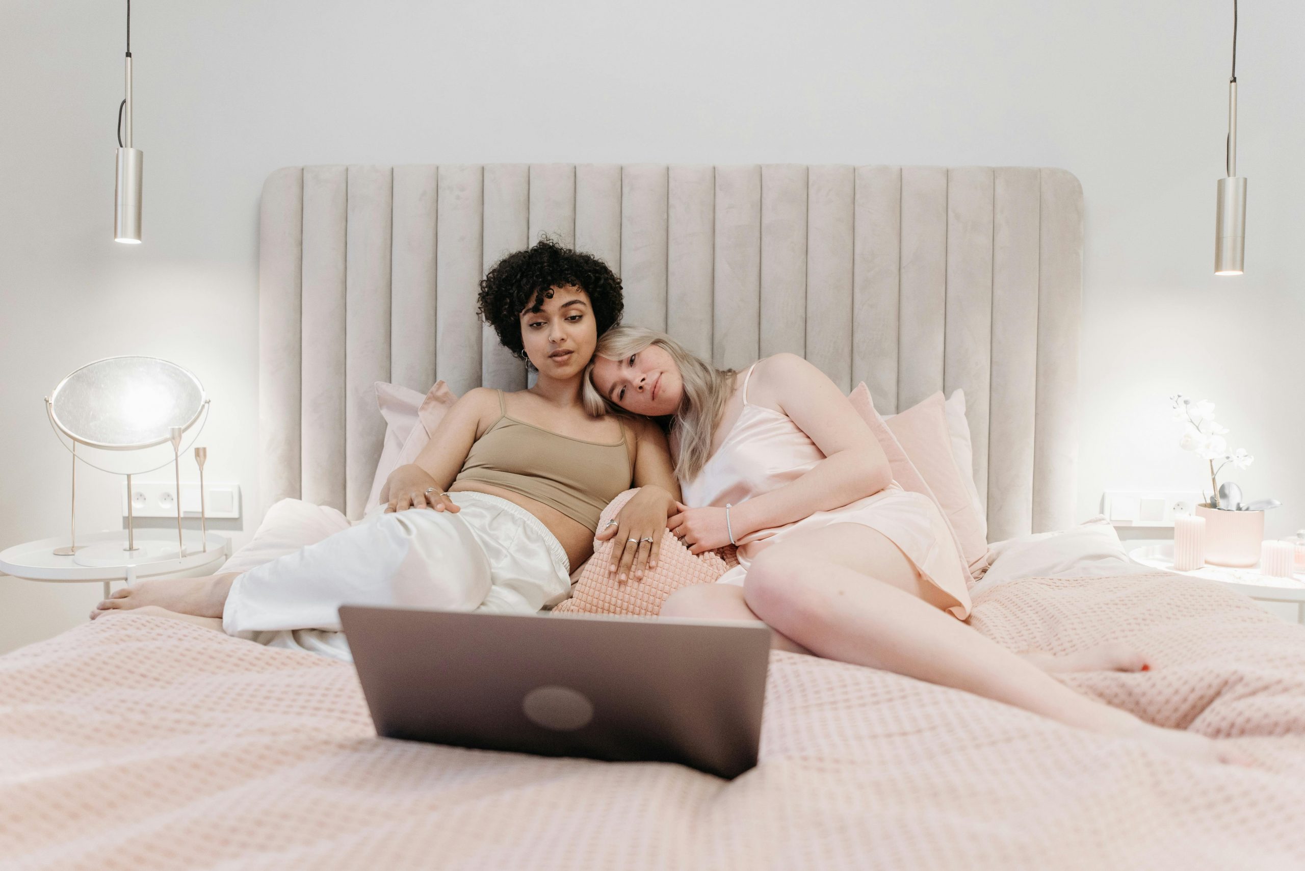 Главные мифы о «сексуальной смерти» лесбиянок