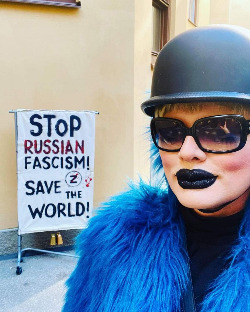 ЛГБТ-активист из Беларуси помогает Украинской армии из Стокгольма