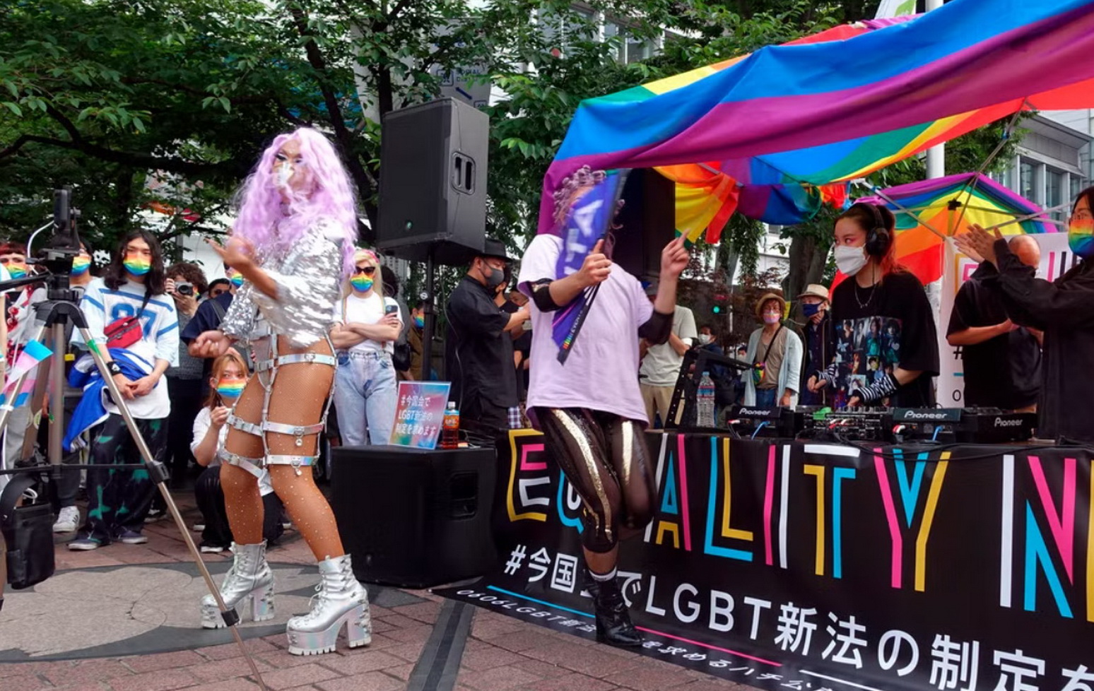 ЛГБТК + митингуют в Токио за равные права в преддверии Олимпийских игр