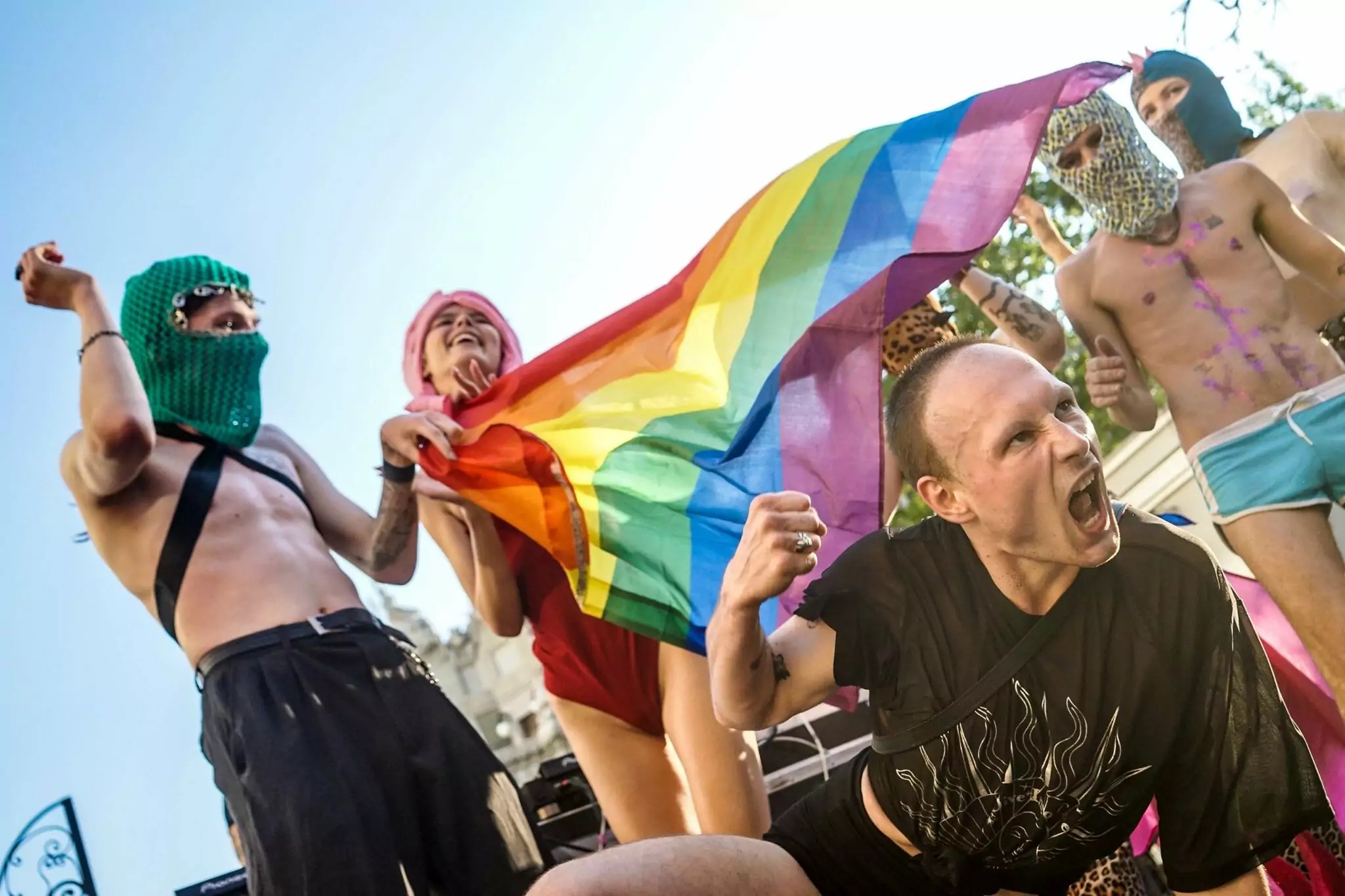 НЕрадужные перспективы: кто и как нарушает права ЛГБТ+ людей в Украине